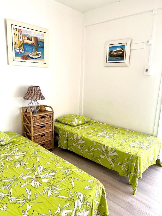 Ti Cabanon. Appartement Vue Mer A Deshaies. Exterior photo